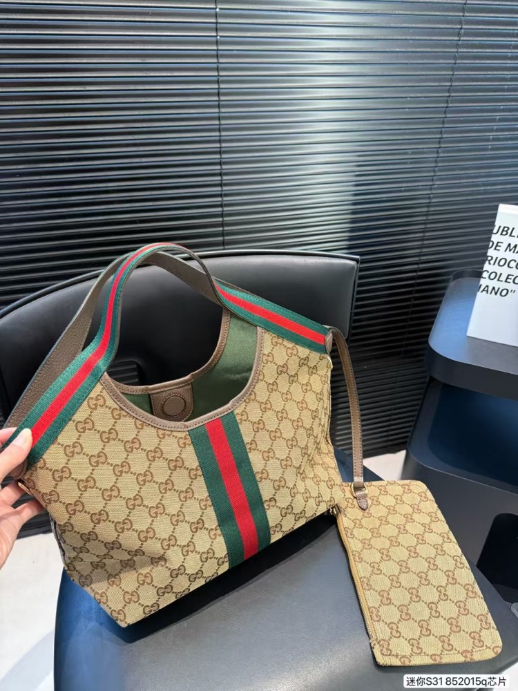 Gucci Giglio