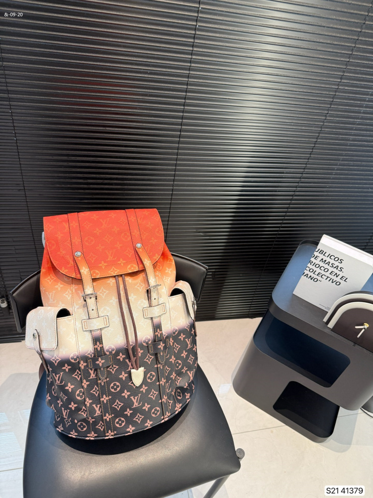 LV Christopher