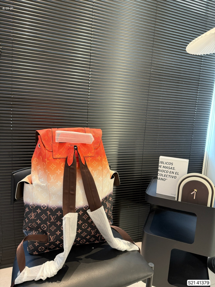 LV Christopher