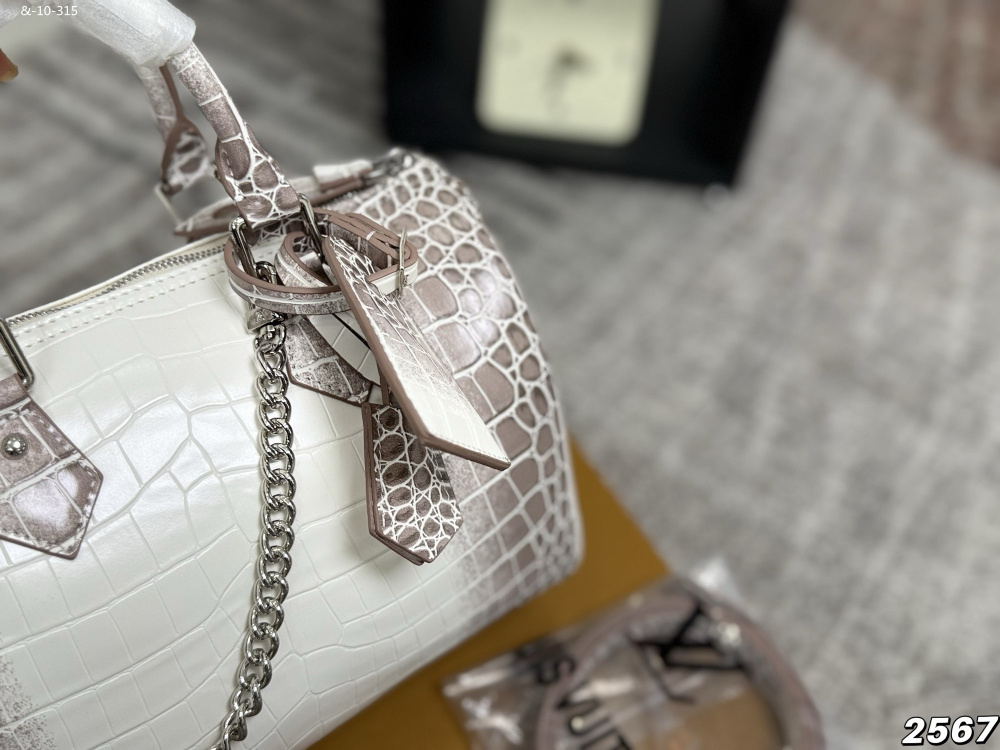 LV speedy nigo 25