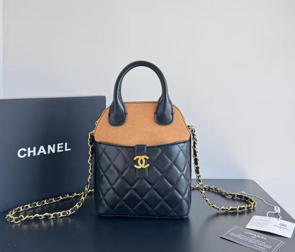 Chanel 25a