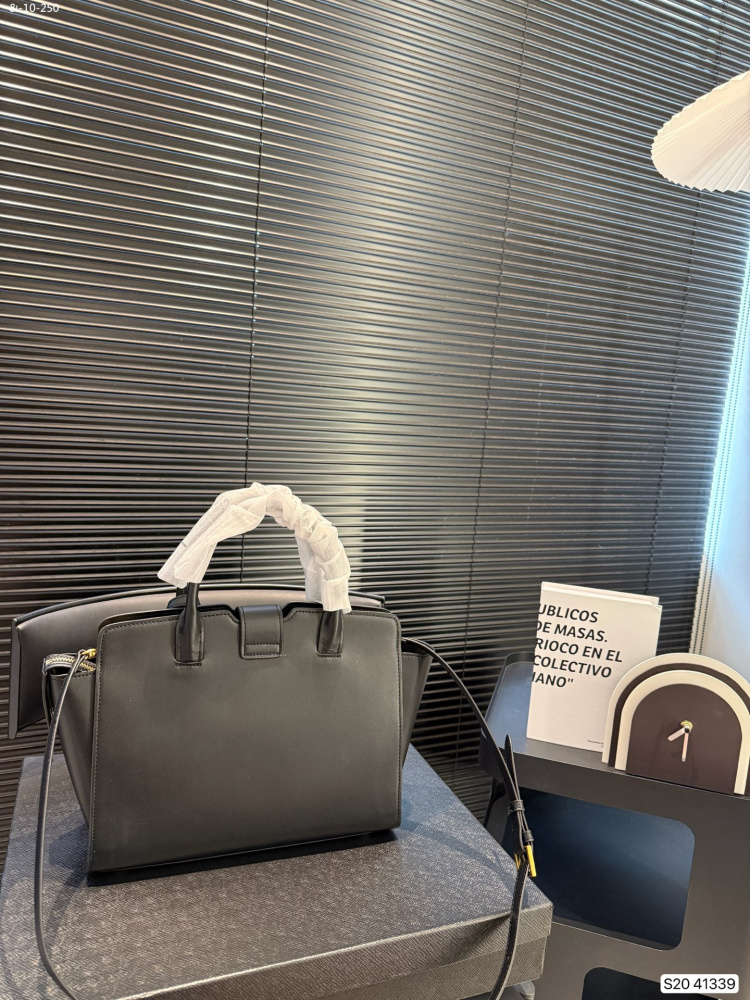 YSL cabas