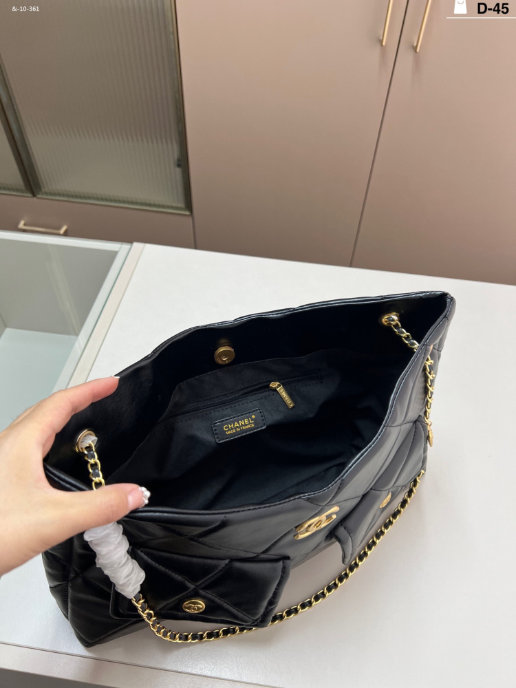 Chanel 25k hobo