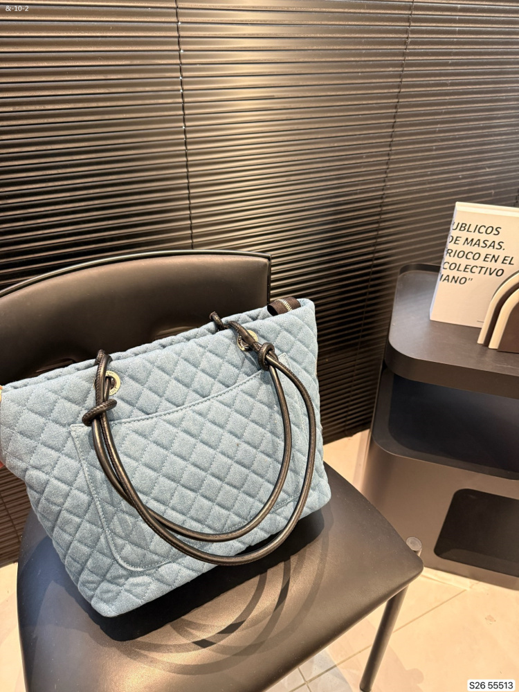Chanel tote