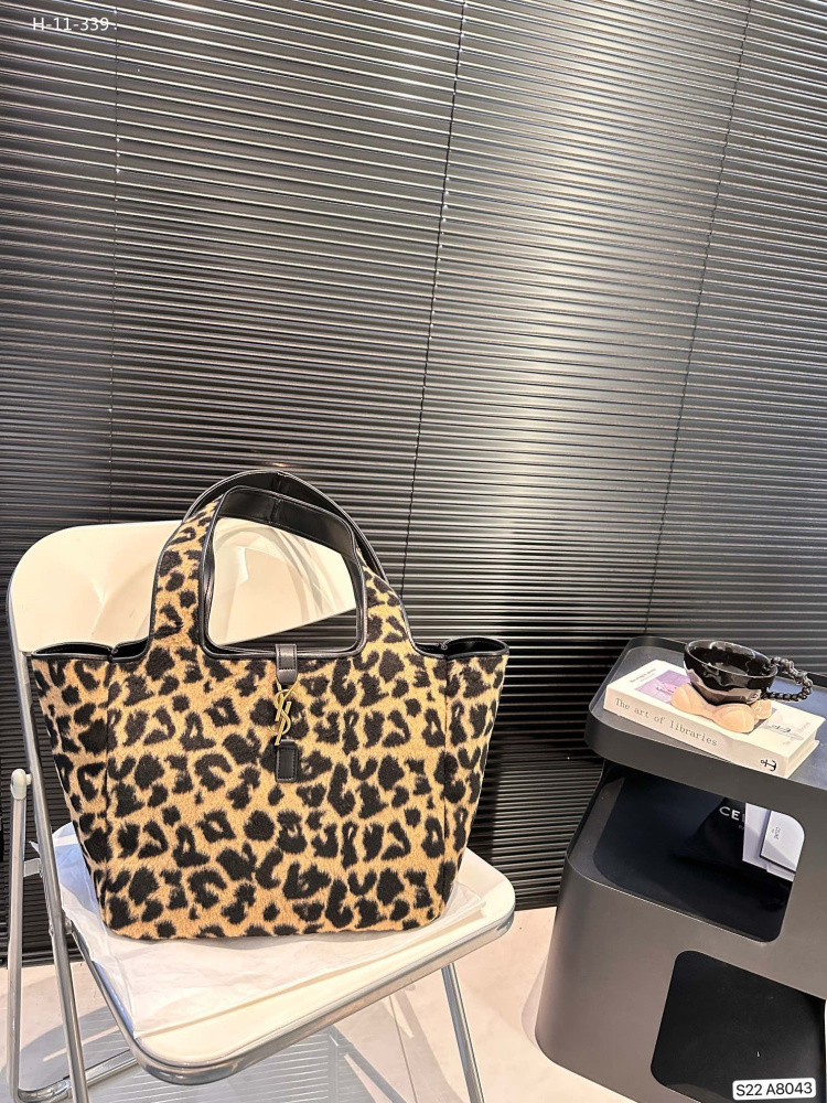 YSL BEA hobo