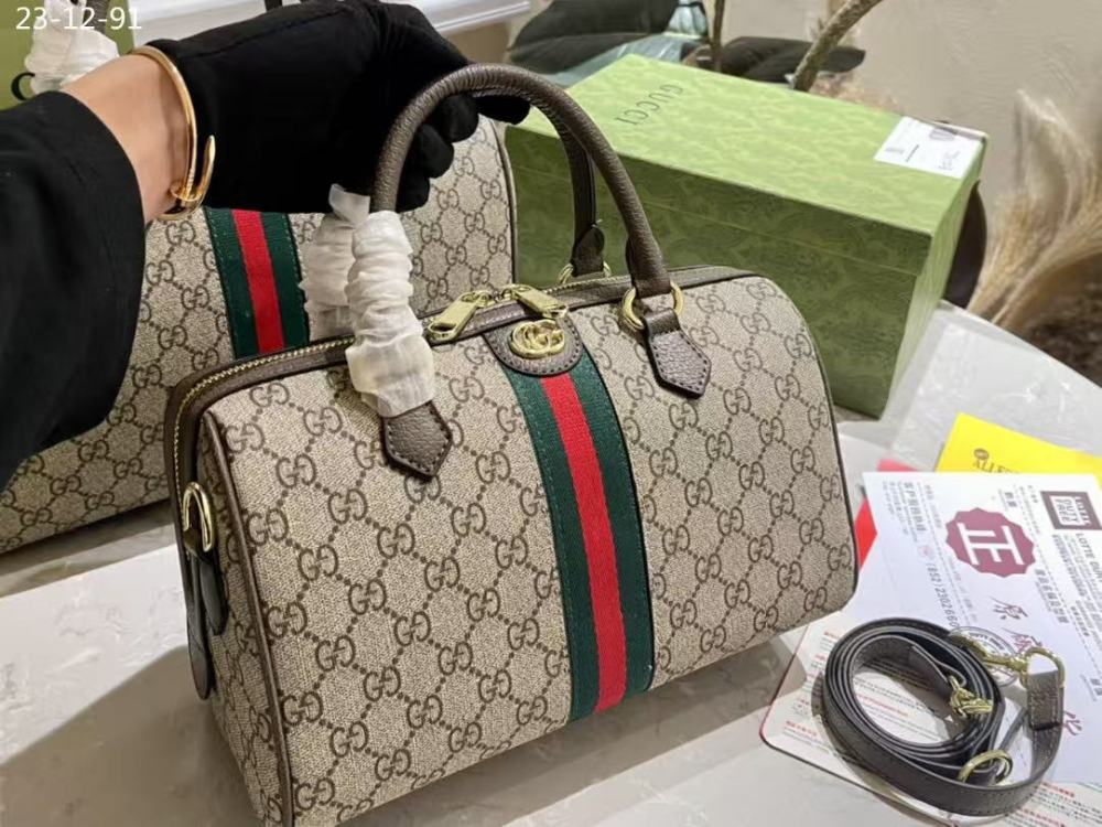 Gucci boston 25