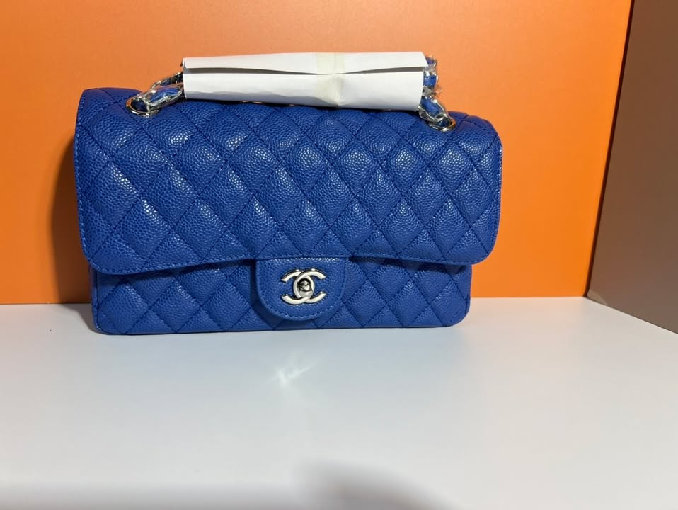 Chanel cf 25