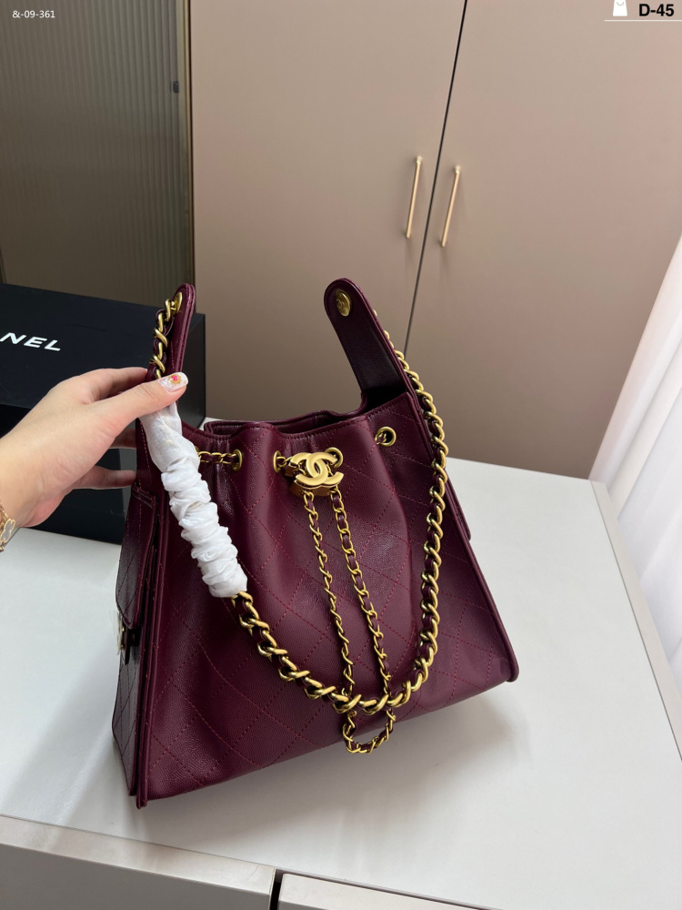 Chanel hobo