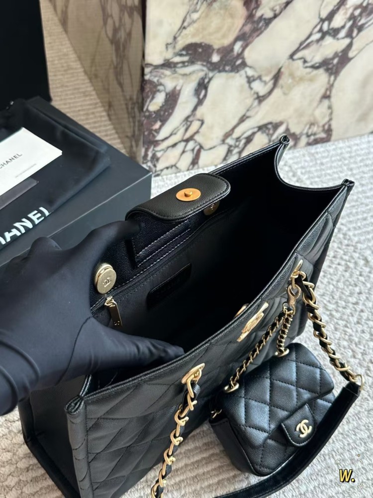 Chanel 25 P
