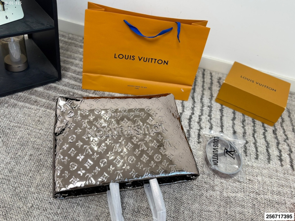 LV