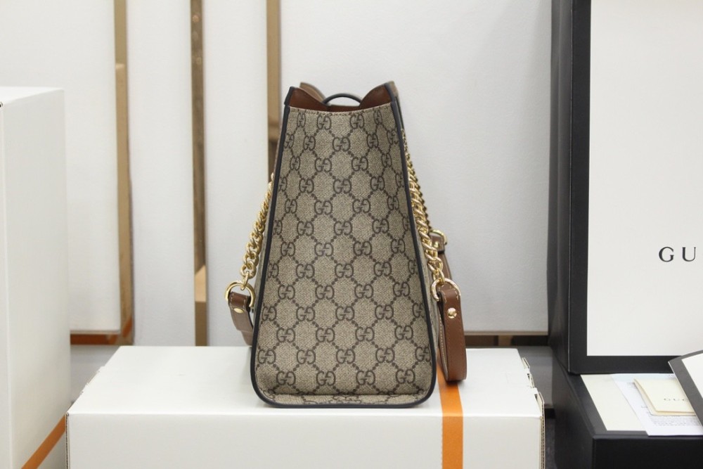 Gucci padlock