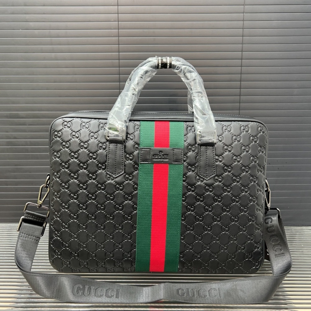 Gucci black computer bag