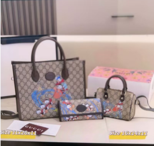 Gucci tote bag set