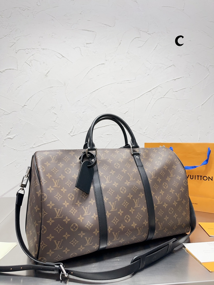 LV duffle bag 50 cm