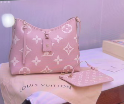 LL light pink bag