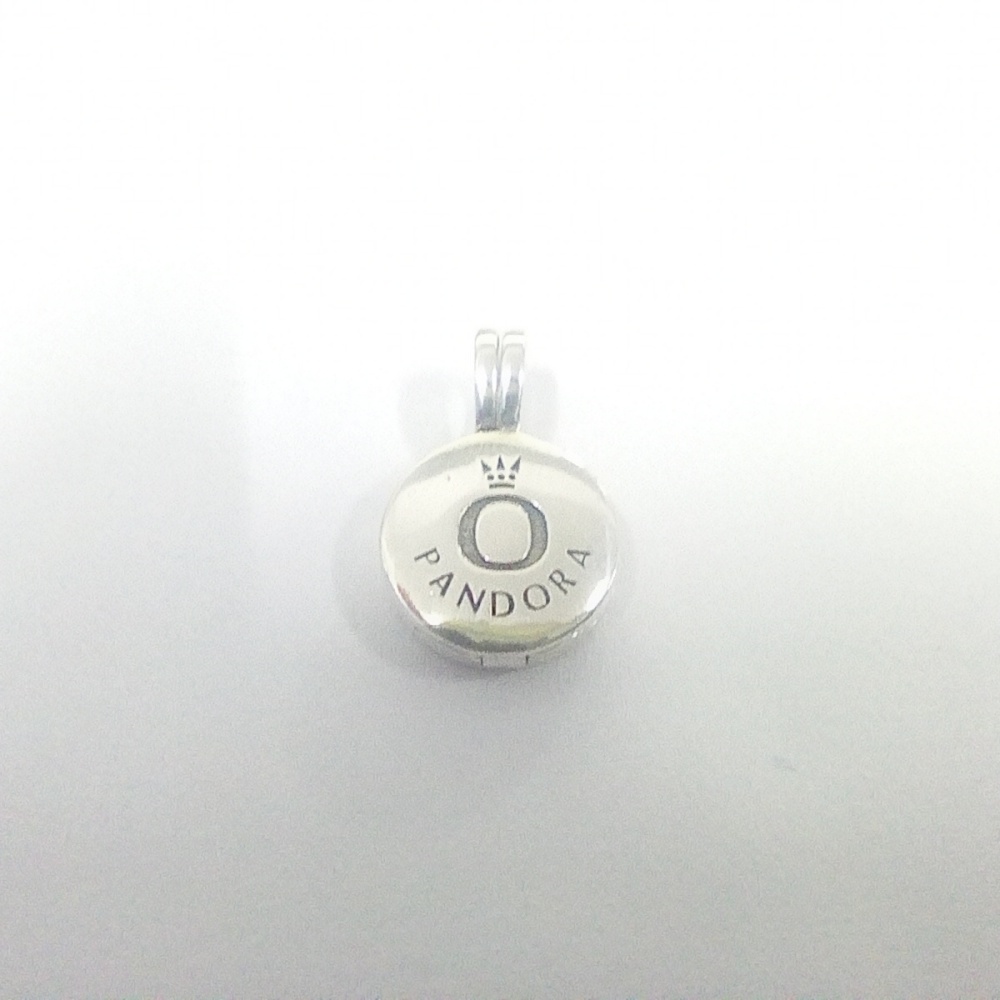 pandora faceted floating locket pendant