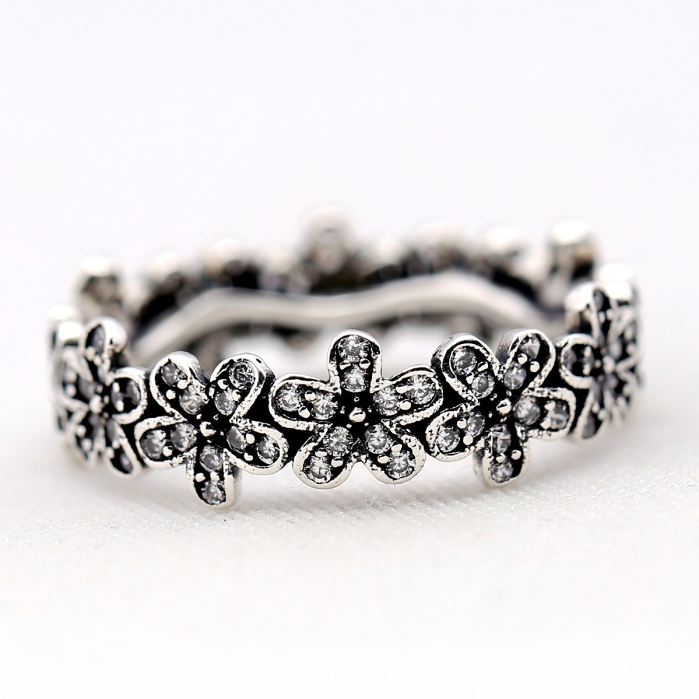 pandora dazzling daisy band ring