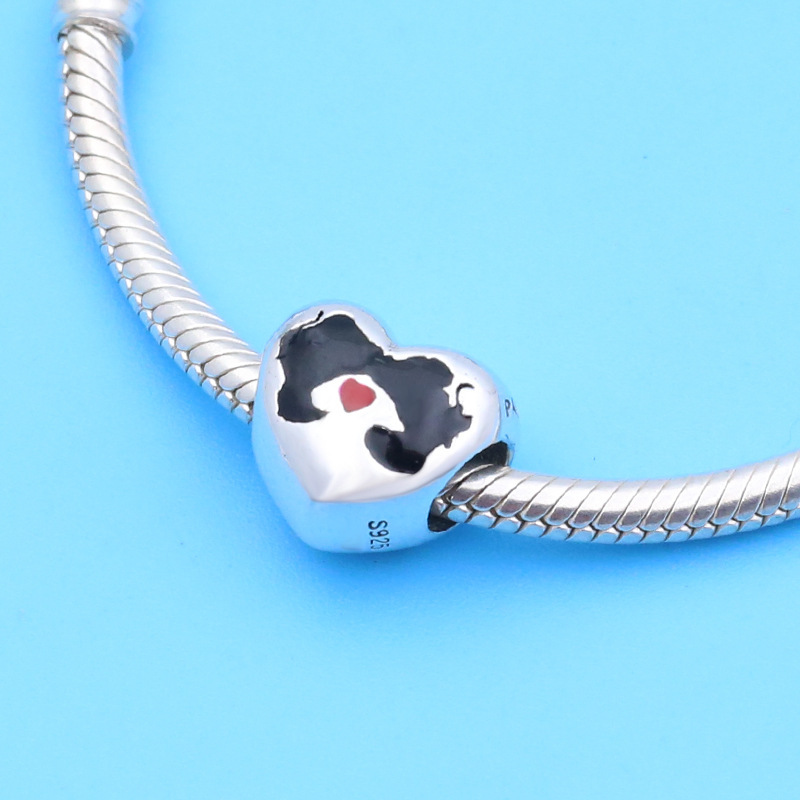 925 silver  minnie mickey mouse kiss kissing love believe in magic charm