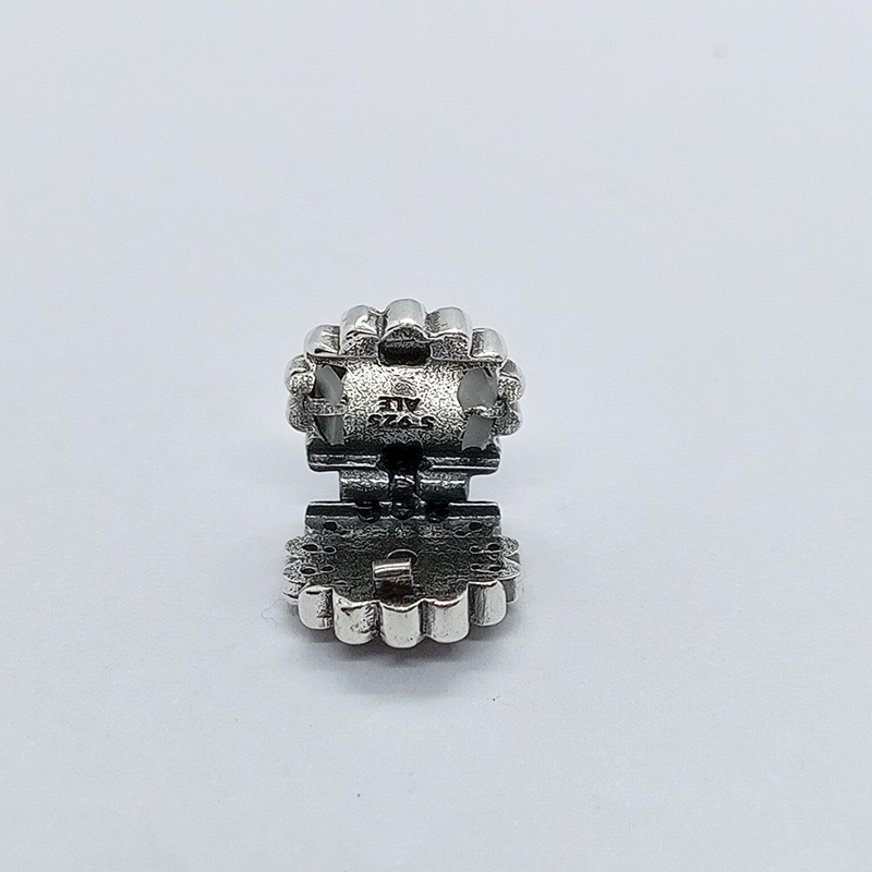 pandora reflexions sparkling daisy flower clip charm