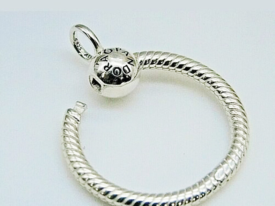 Pandora Moments O Pendant S925 Ale (Medium)