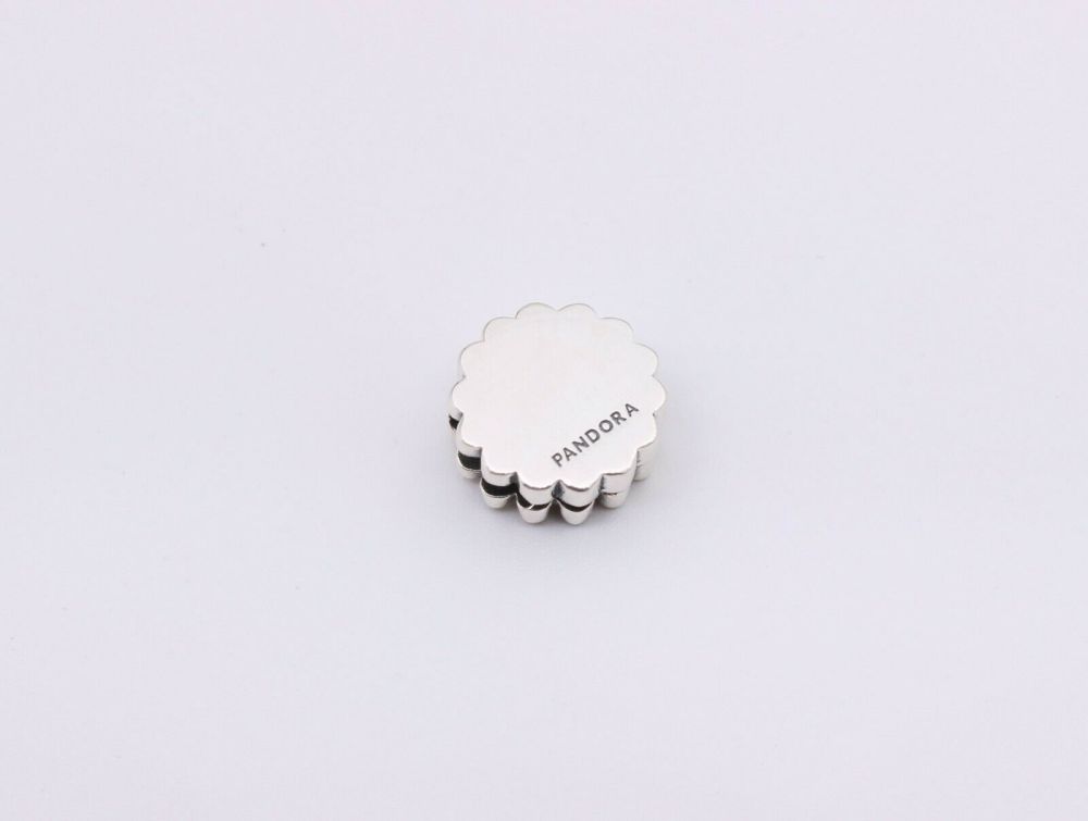 pandora reflexions sparkling daisy flower clip charm