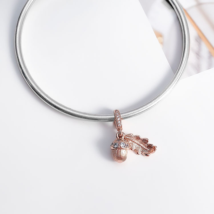 pandora rose acorn & leaf dangle charm s925 ale