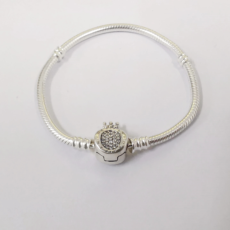 pandora   crown o clasp moments bracelet