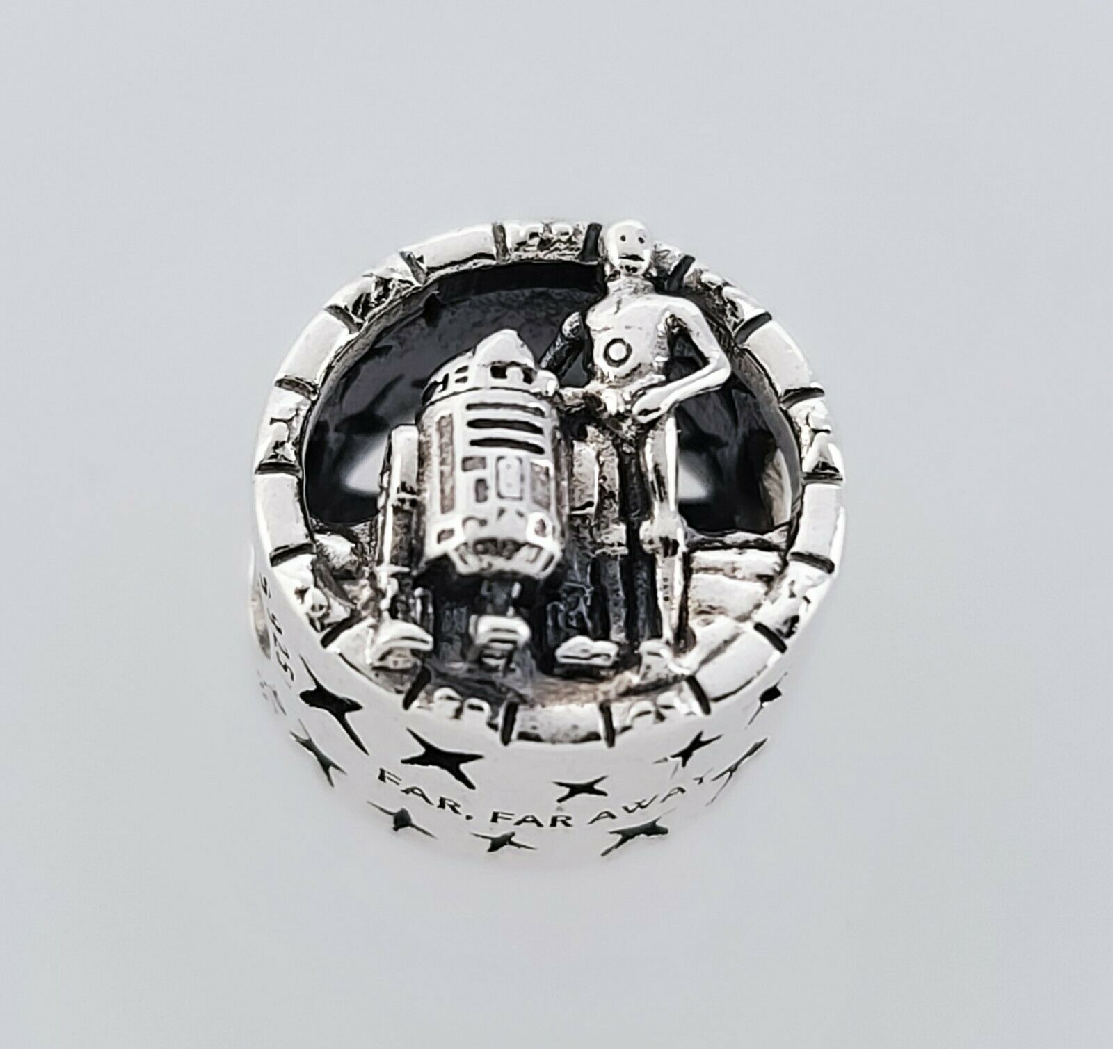 pandora c-3po and r2-d2 pendant charm