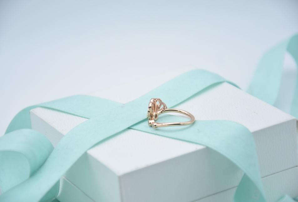 925 sterling silver rose plated sparkling pink fan ring clear pink cz