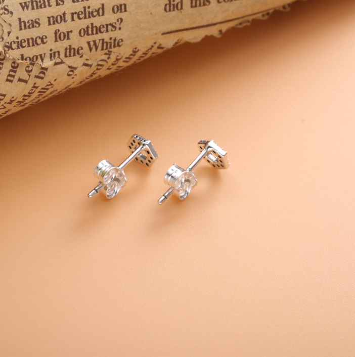 pandora sparkling honeycomb hexagon silver stud earrings