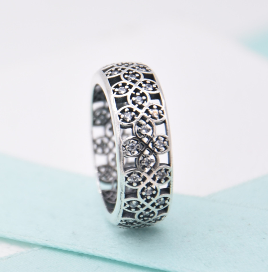 pandora silver intricate lattice clear ring