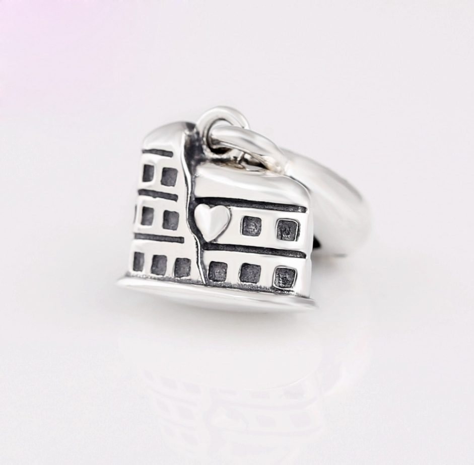 pandora rome colosseum pendant bracelet charm