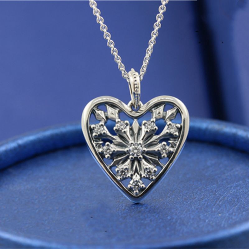 pandora heart of winter necklace