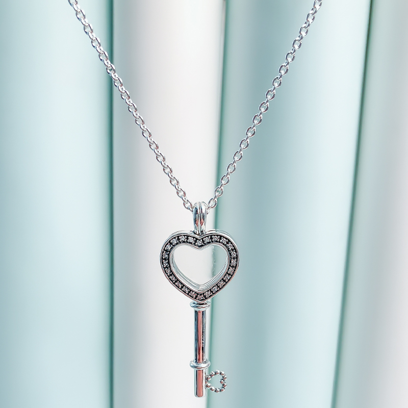 PANDORA FLOATING HEART LOCKET KEY NECKLACE