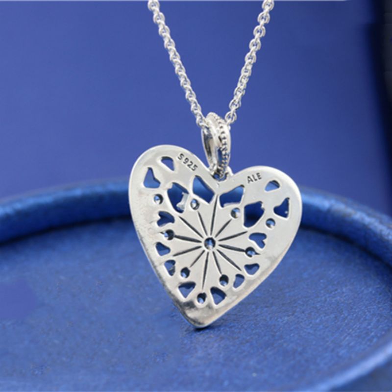 pandora heart of winter necklace
