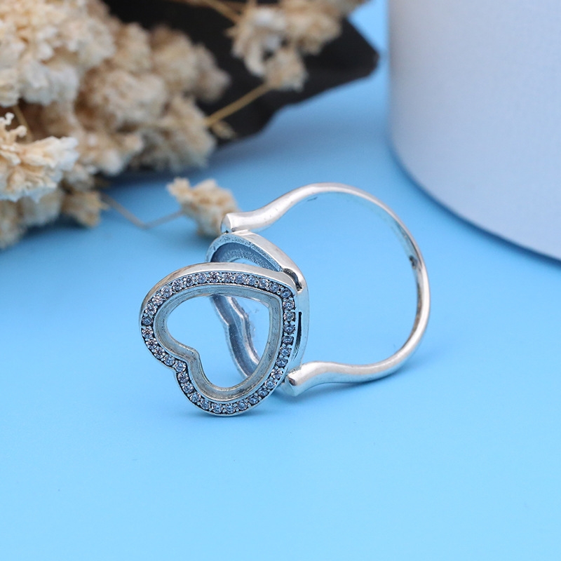 pandora floating heart locket ring