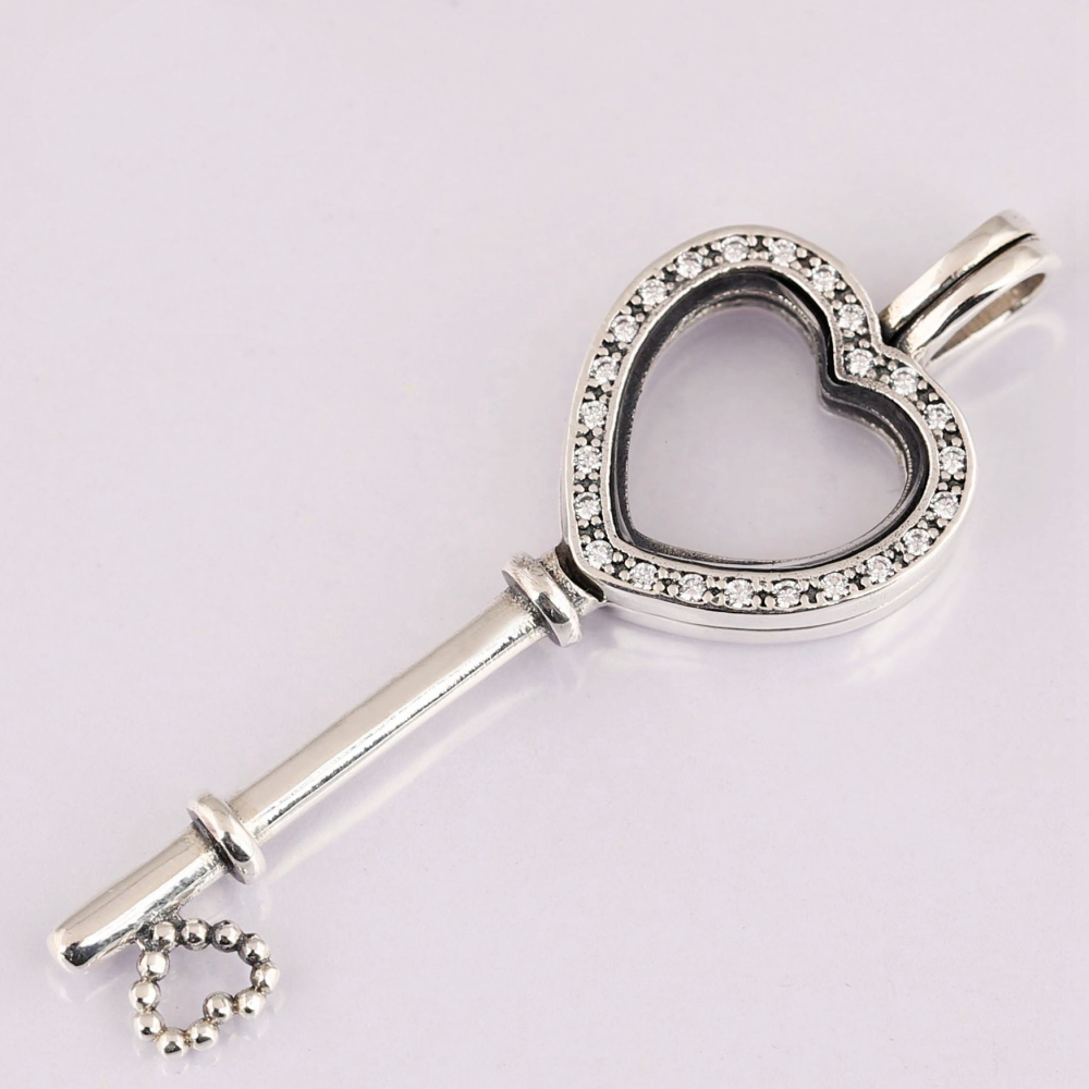 PANDORA FLOATING HEART LOCKET KEY NECKLACE