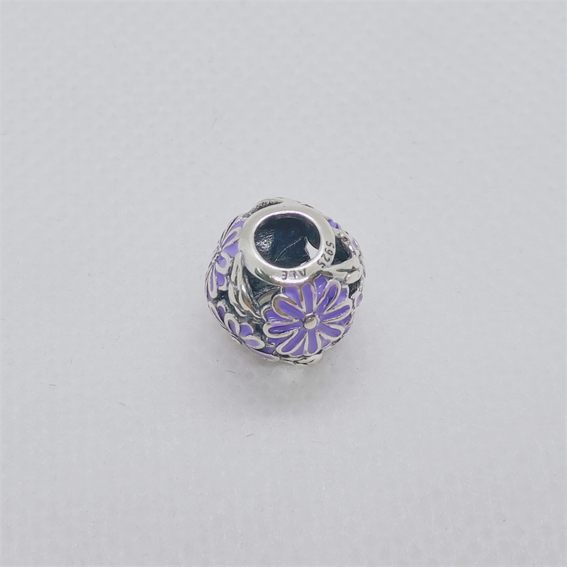 pandora used lavender daisy meadow charm
