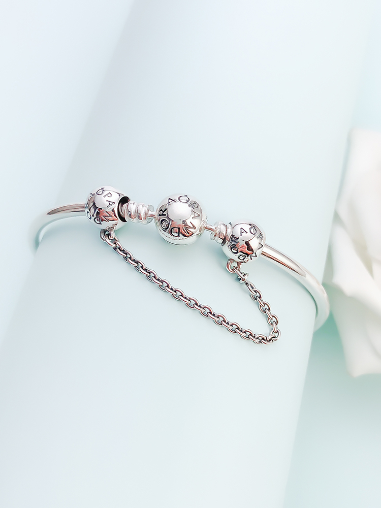 pandora silver logo safety chain charm