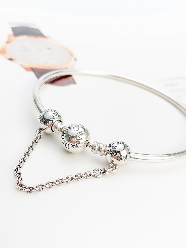 pandora silver logo safety chain charm