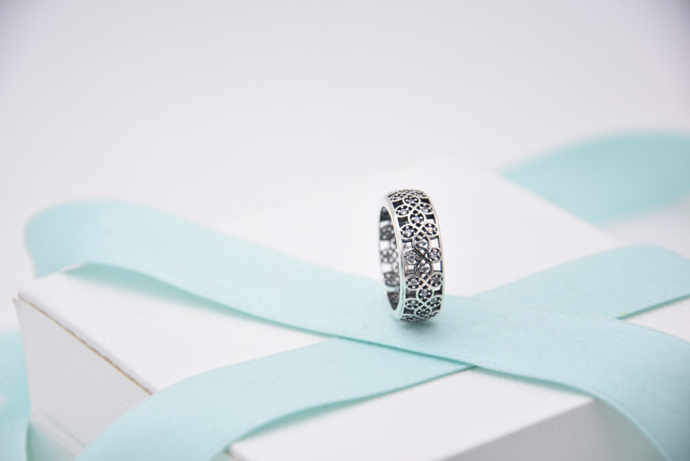 pandora intricate lattice cz ring