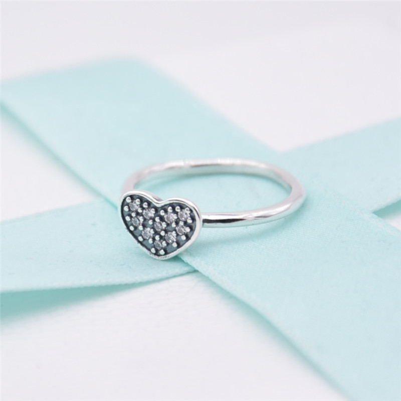 pandora sterling silver clear pave heart cz ring