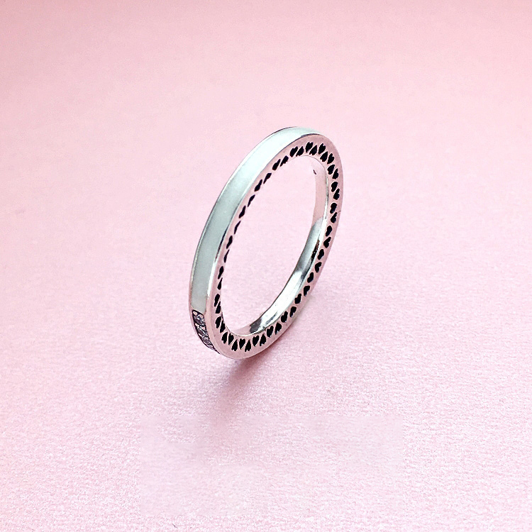 pandora silver radiant hearts ring