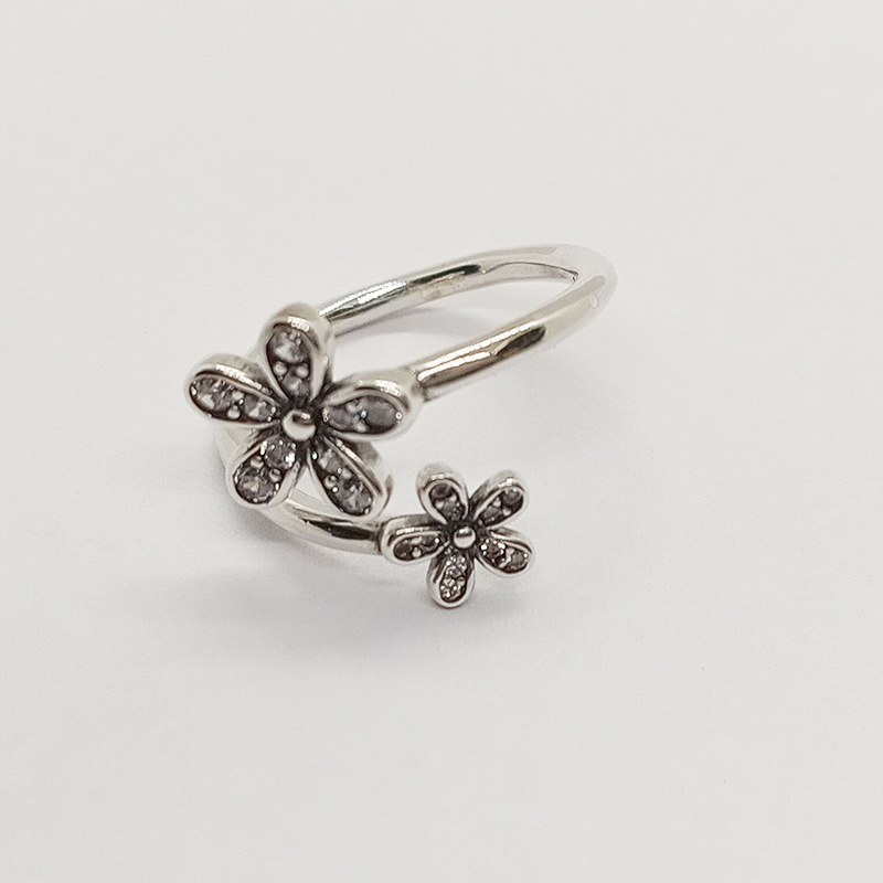 pandora silver dazzling daisies cz ring