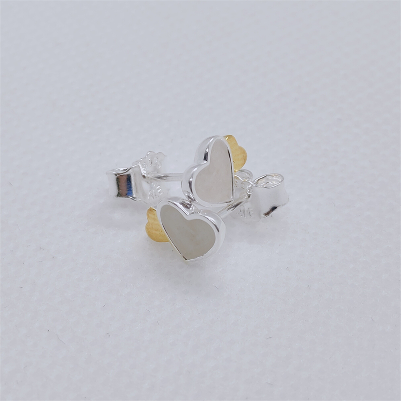 pandora luminous hearts stud earrings