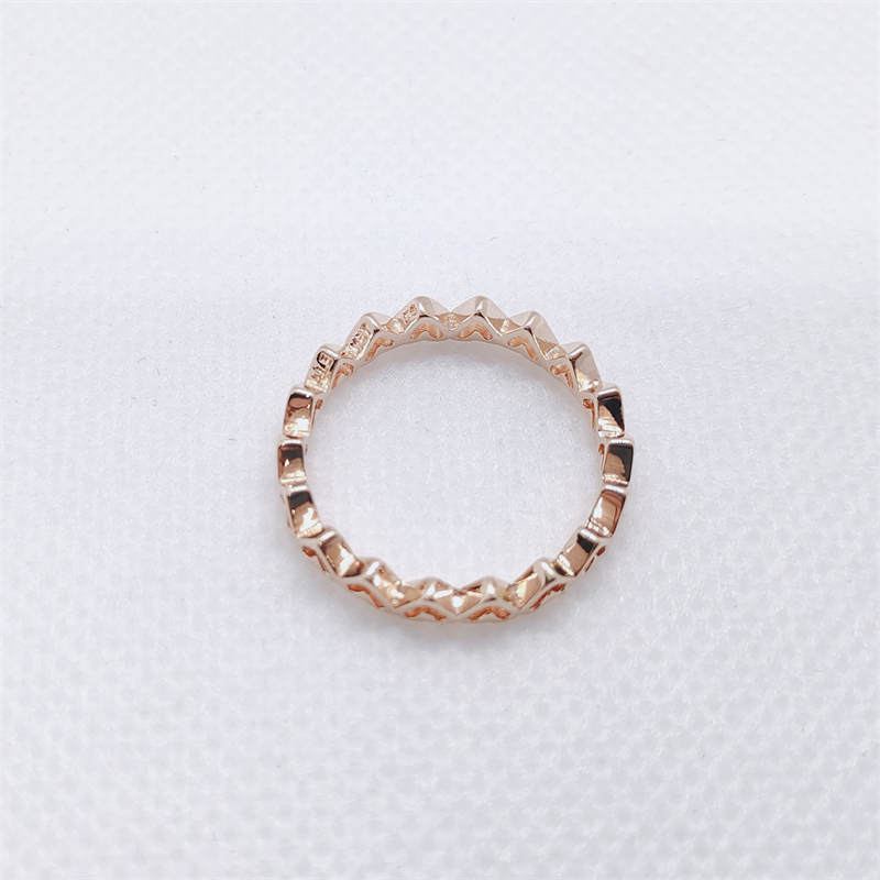 pandora rose freehand hearts ring