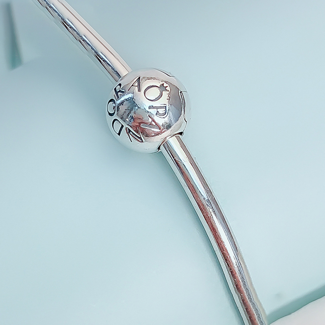 pandora sterling silver signature logo clip charm