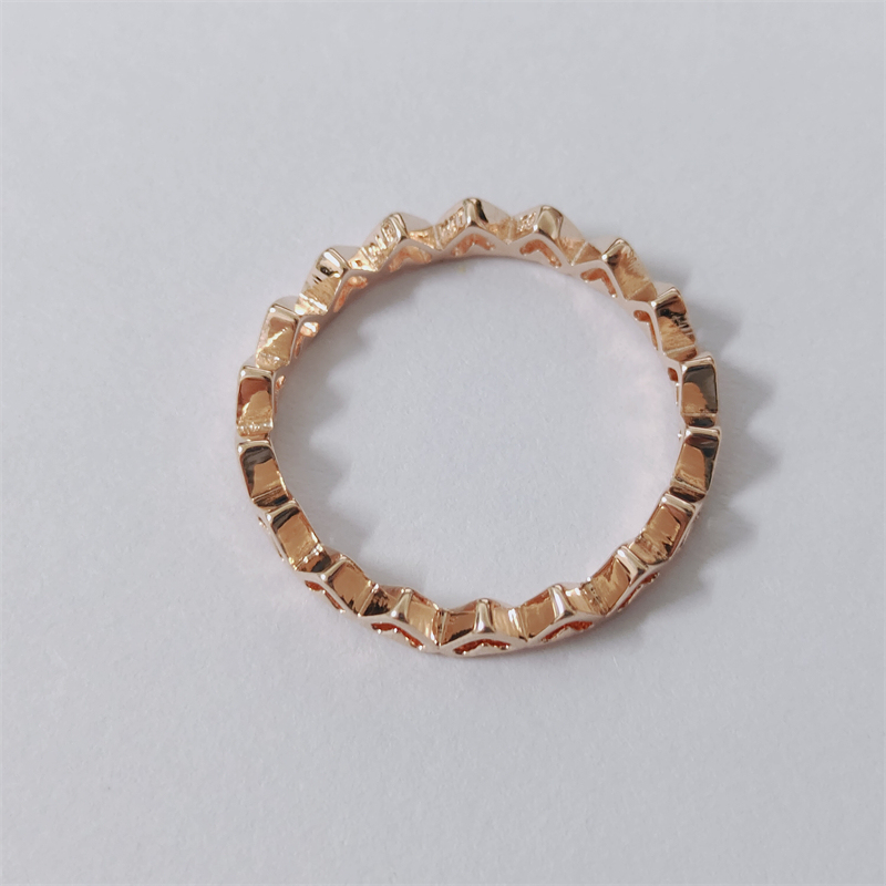 pandora rose freehand hearts ring