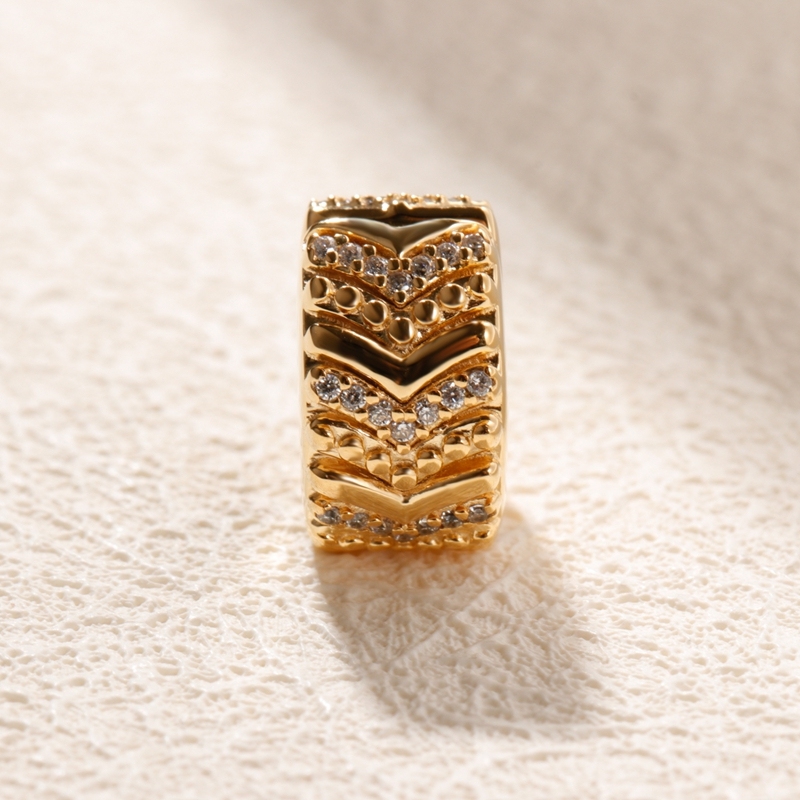 pandora sparkling wishbone clip charm