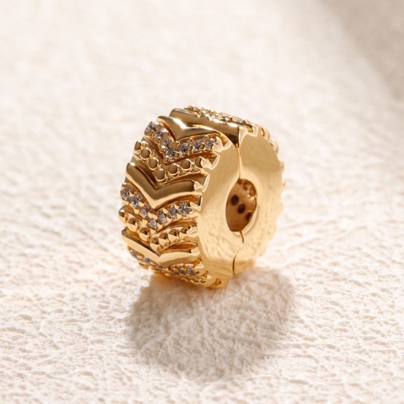 pandora sparkling wishbone clip charm